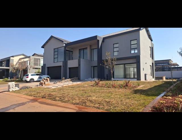5 BEDROOM HOUSE FOR SALE IN SERENGETI LIFESTYLE ESTATE